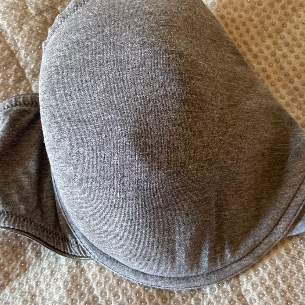 Bra - Picture 2 of 3